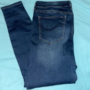 SO Ultimate Low Rise Dark Wash Jeggings Size 13